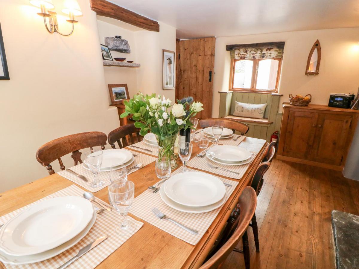 Kempshill Cottage Tideswell Exterior foto